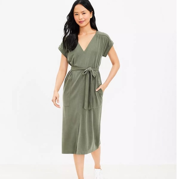 Lou & Grey Sandwashed Midi Pocket Dress Belted Sheath Dress in Olive Green - Picture 1 of 16